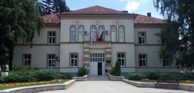 Праве струју за своје потребе